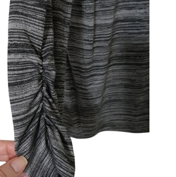 Tops - Casual Black and White